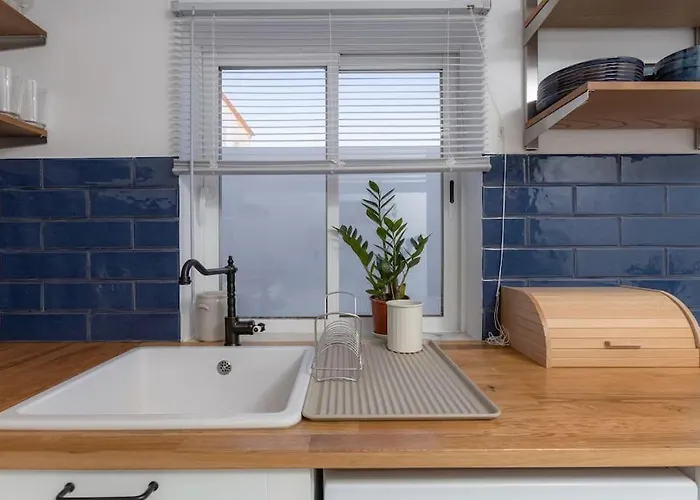 펜션 Townhouse With Stunning Sea Views And Terrace *