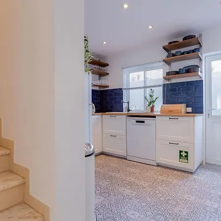 Hébergement de vacances Townhouse With Stunning Sea Views And Terrace Lagos