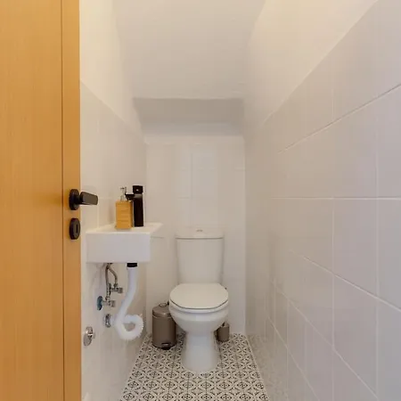 Townhouse With Stunning Sea Views And Terrace Nyaraló Lagos