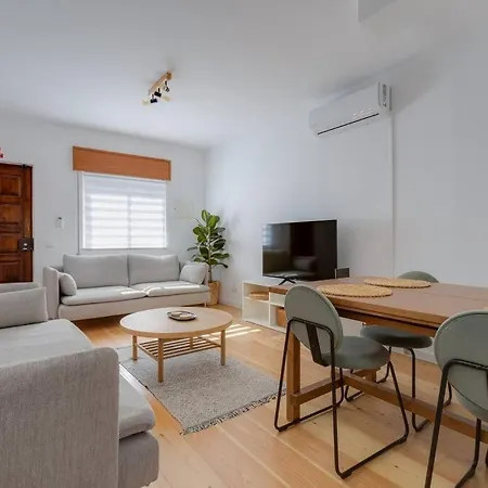 Townhouse With Stunning Sea Views And Terrace * Lagos