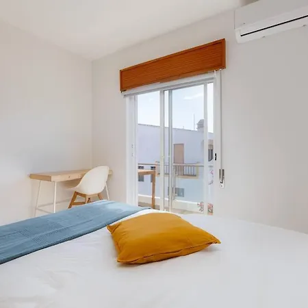 Townhouse With Stunning Sea Views And Terrace 拉哥斯